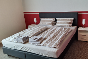 Schlafzimmer 2